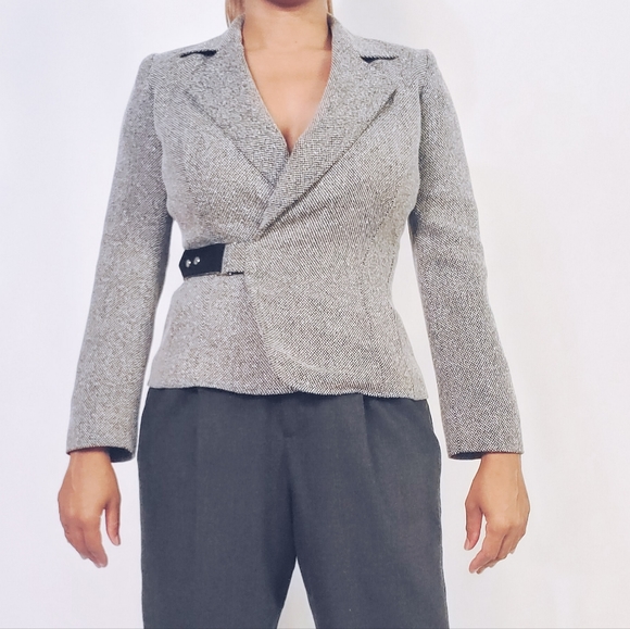 Liz Suit Jacket - Picture 2 of 7